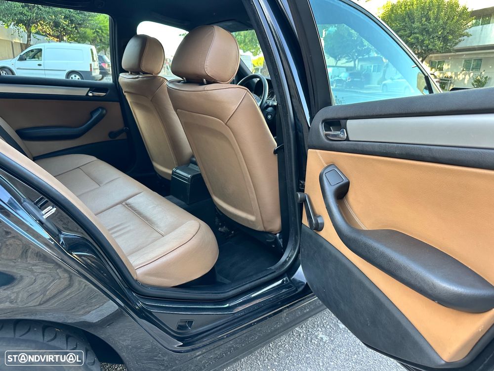 BMW 320 d Sport - 39