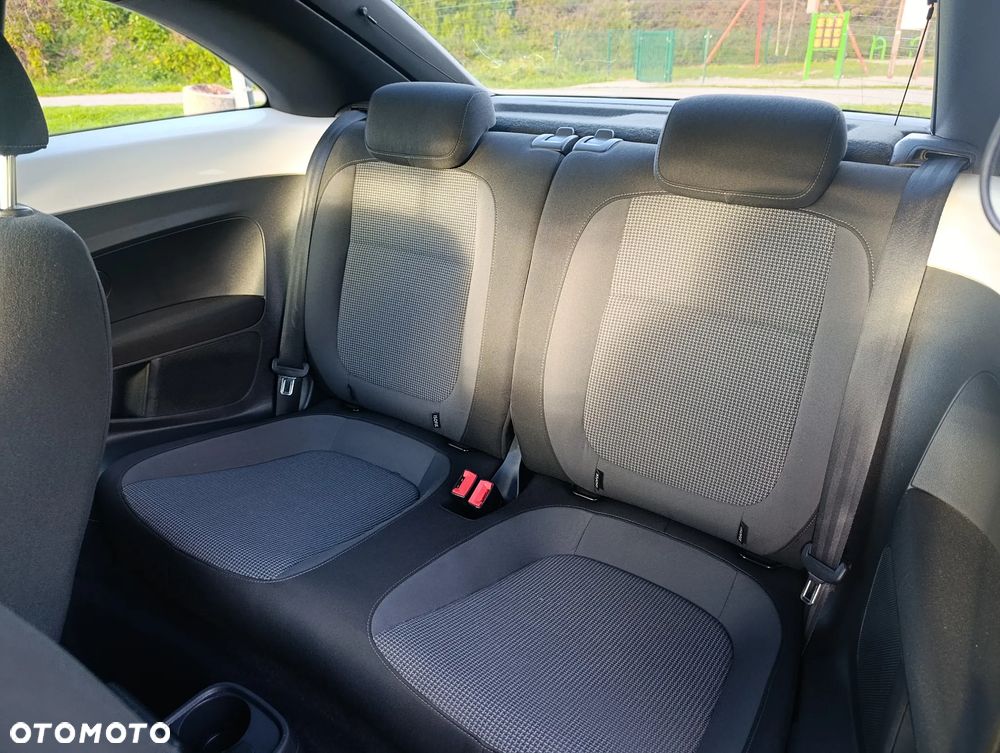 Volkswagen Beetle 1.6 TDI DPF DSG Blue Motion Technologie Exclusive Design - 15