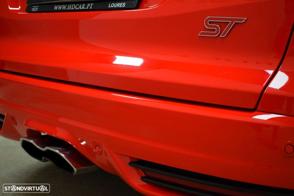 Ford Focus SW 2.0 EcoBoost ST - 43