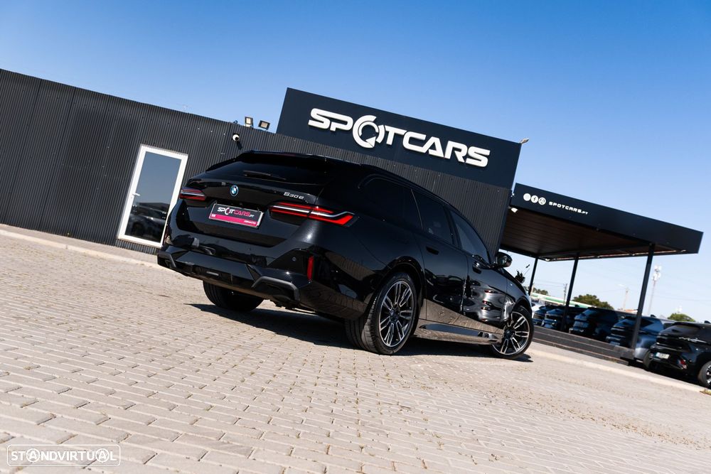 BMW 530 e Pack Desportivo M - 9