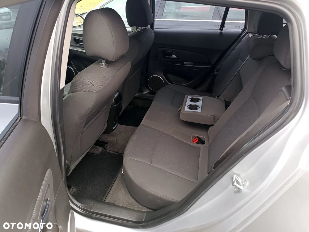 Chevrolet Cruze 1.6 LT+ - 16