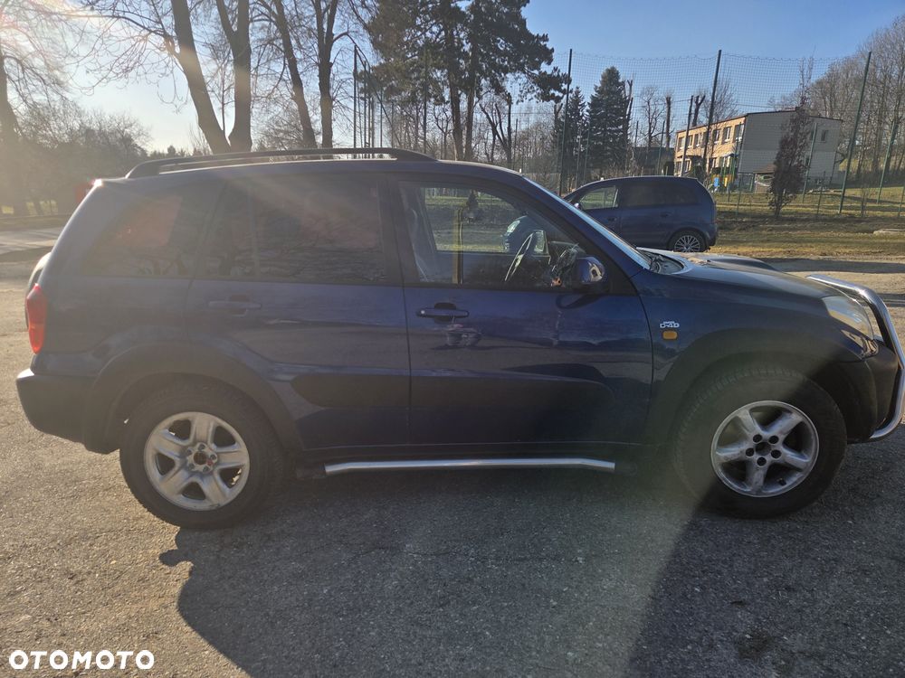 Toyota RAV4 - 3