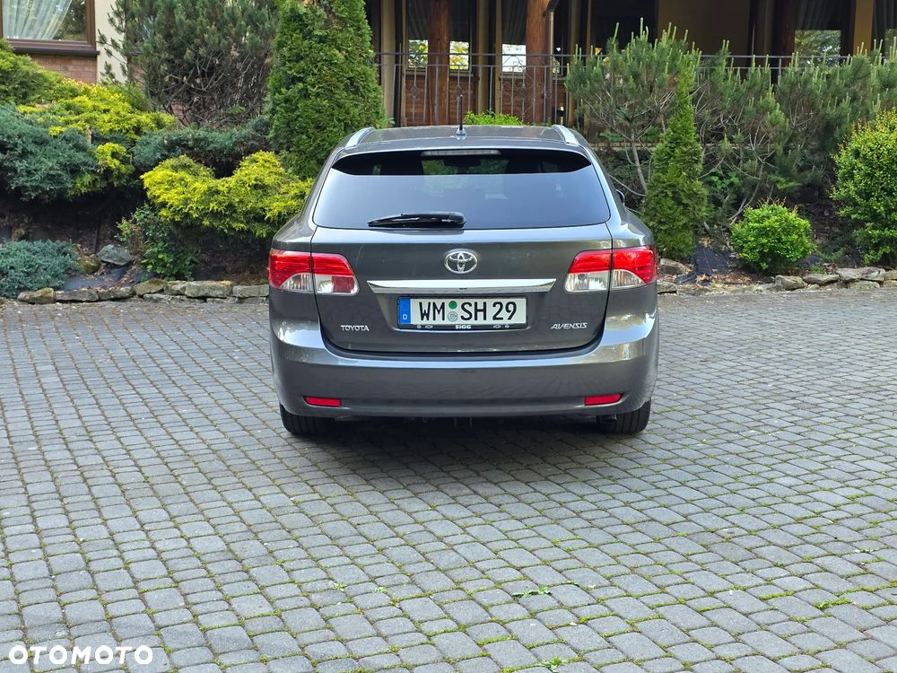 Toyota Avensis 2.0 D-4D Edition - 6