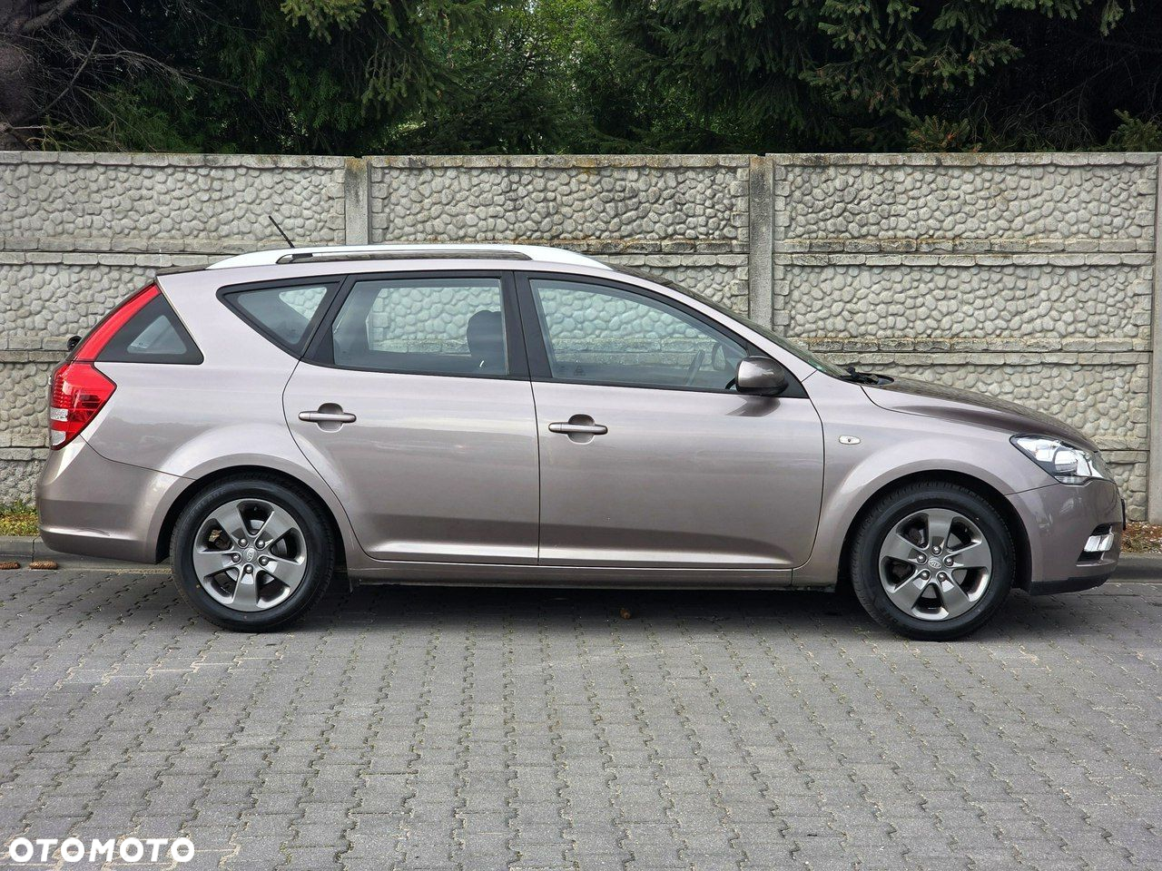 Kia Ceed - 5