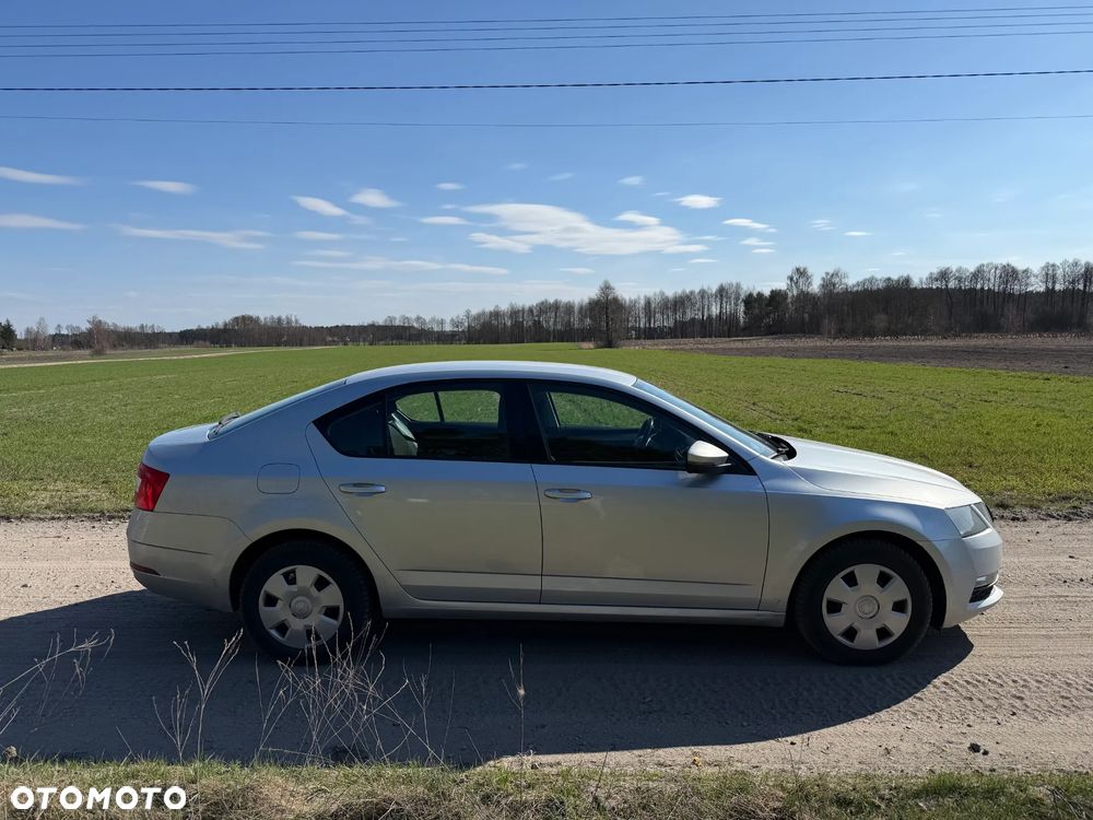 Skoda Octavia 1.6 TDI Ambition - 4