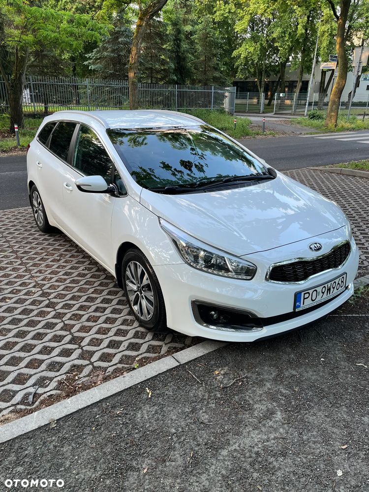 Kia Ceed 1.6 GDI L Business Line - 2