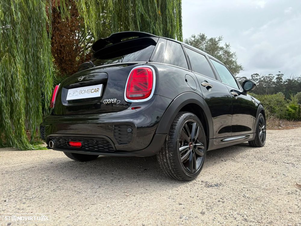 MINI 5 Portas Cooper D Aut. - 10