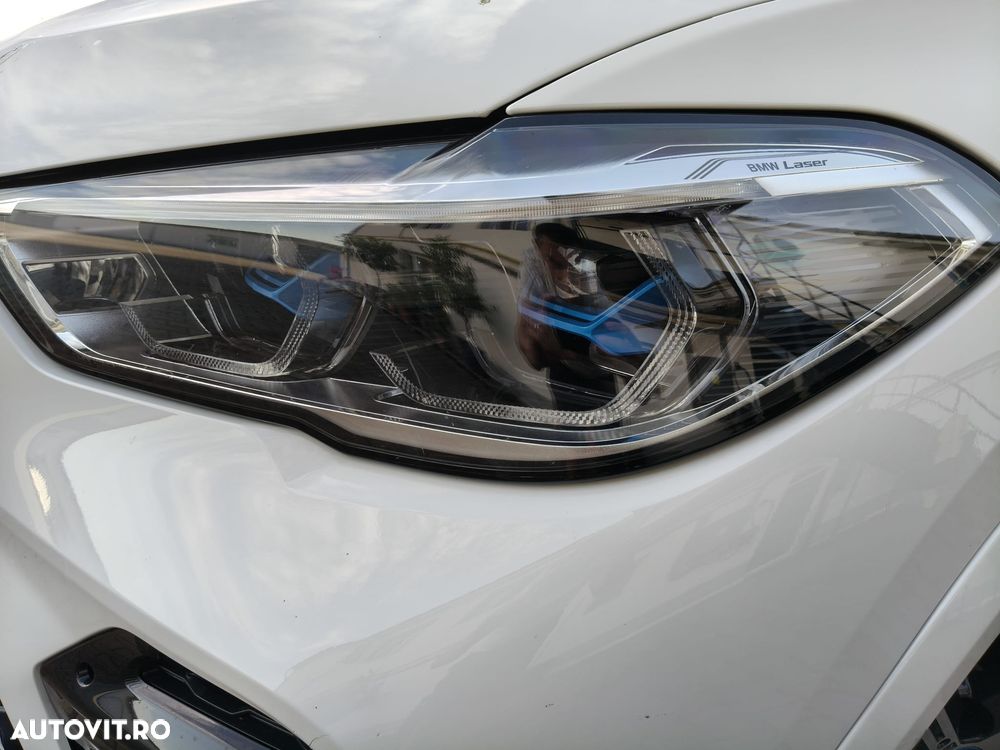 BMW X5 2021 — imagine 12