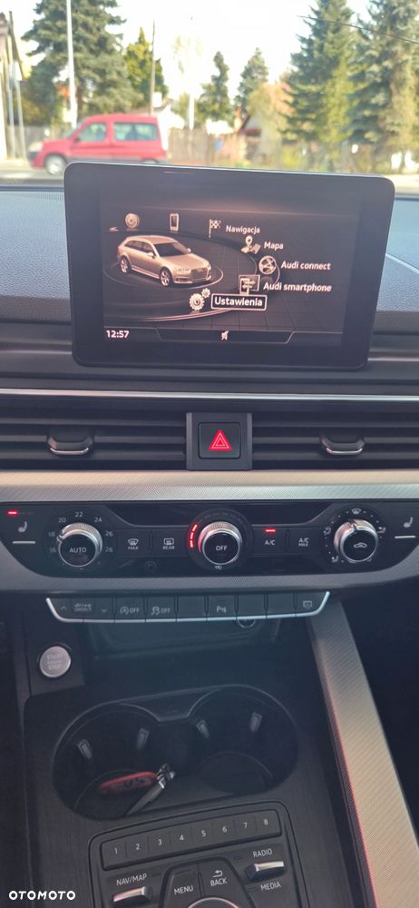 Audi A4 Avant 40 TFSI S tronic - 28