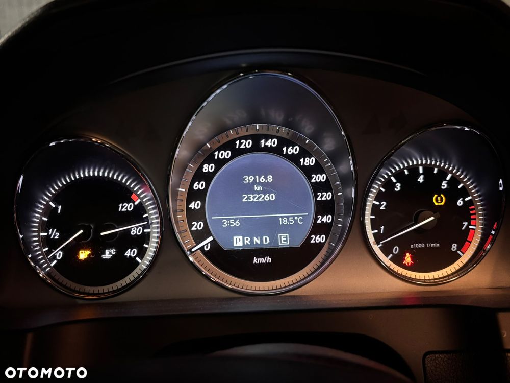 Mercedes-Benz Klasa C 300 7G-TRONIC SPORT EDITION - 8