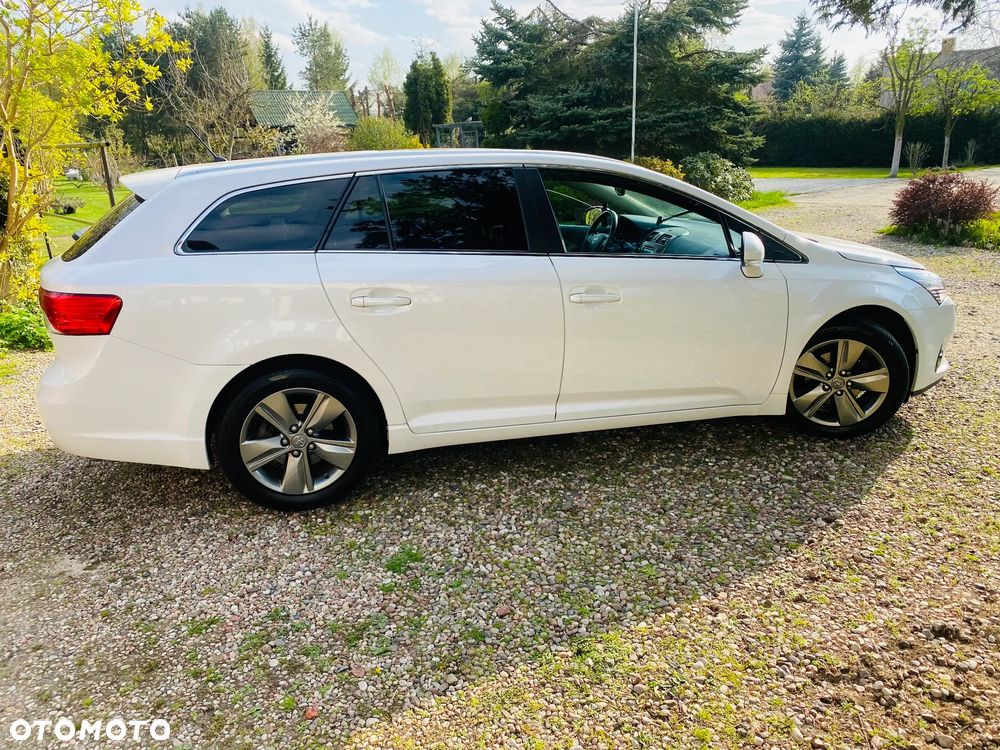 Toyota Avensis 2.0 D-4D Sol - 5