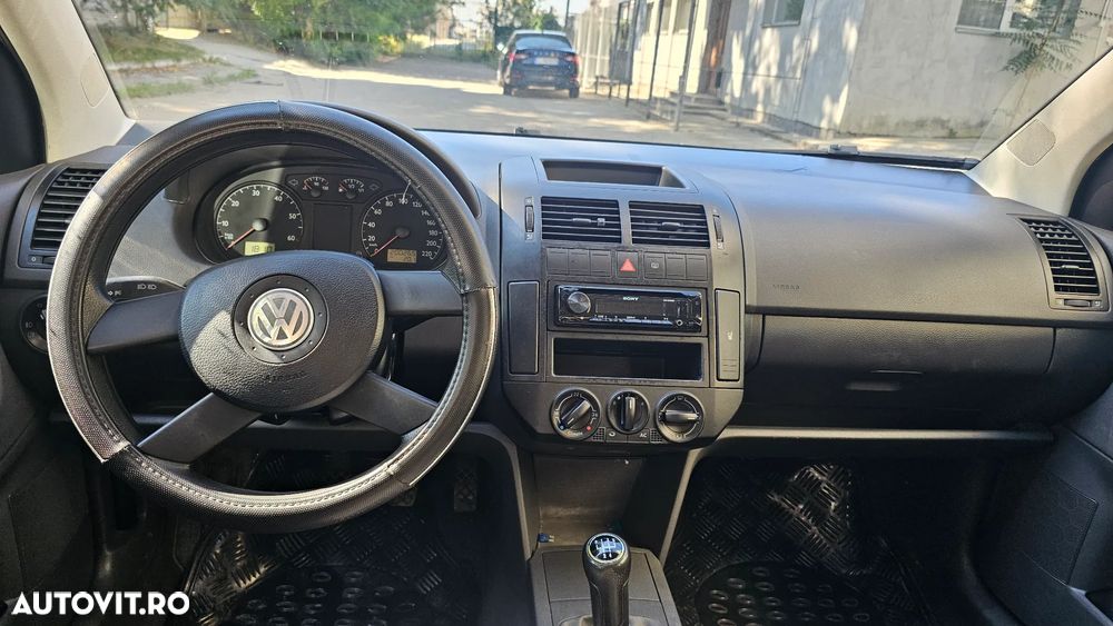 Volkswagen Polo 1.4 Comfortline - 7