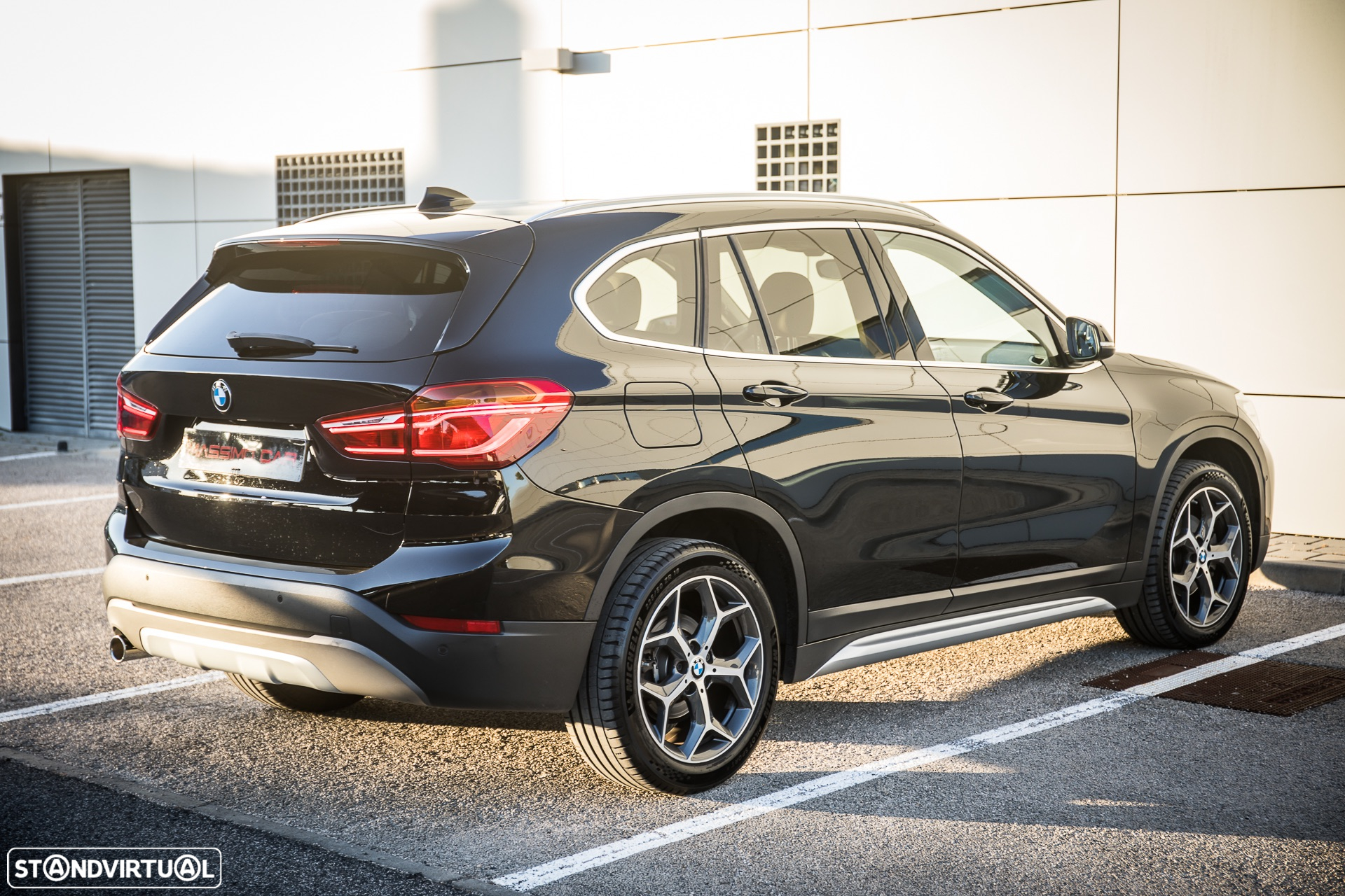 BMW X1 16 d sDrive Auto xLine - 4