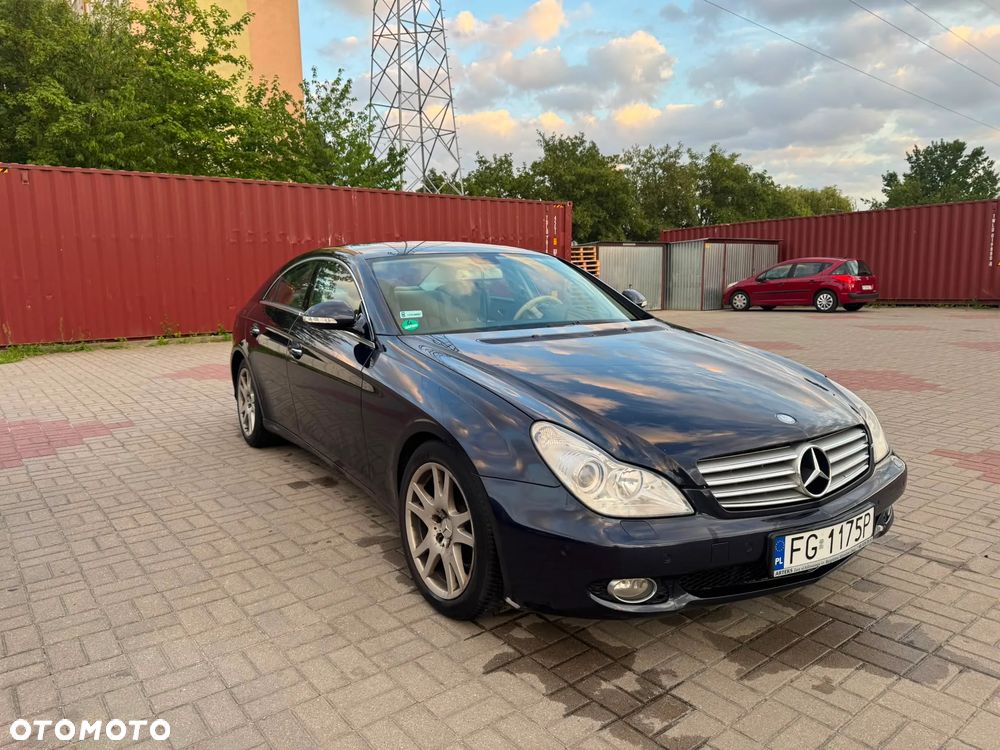 Mercedes-Benz CLS - 6