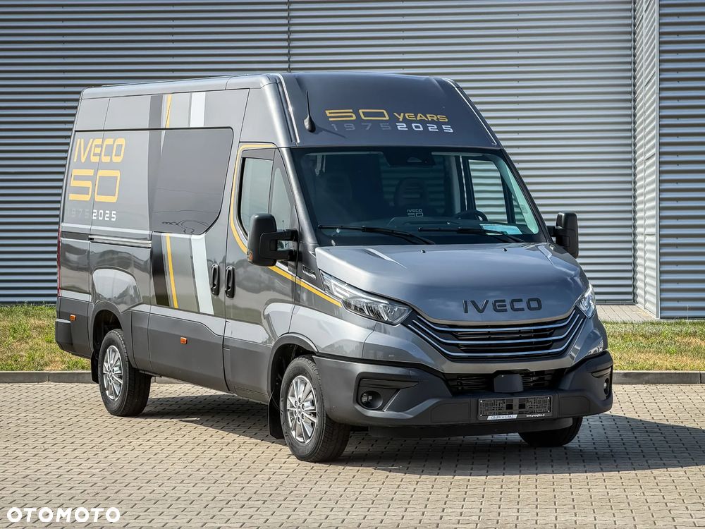 Iveco Daily 35S16A8 V - Furgon Brygadowy 7 osobowy 50 Lecie IVECO od ręki - 8
