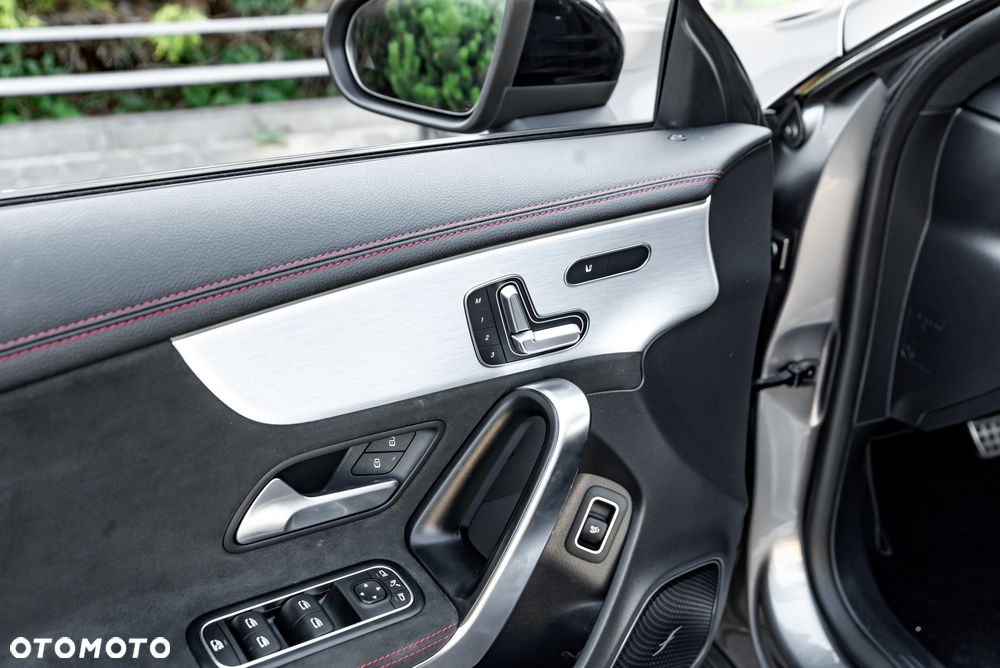 Mercedes-Benz CLA 250 4Matic 8G-DCT Edition AMG Line - 20