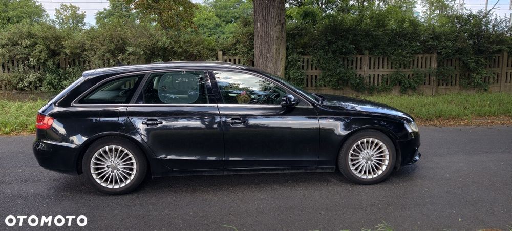 Audi A4 Avant - 4