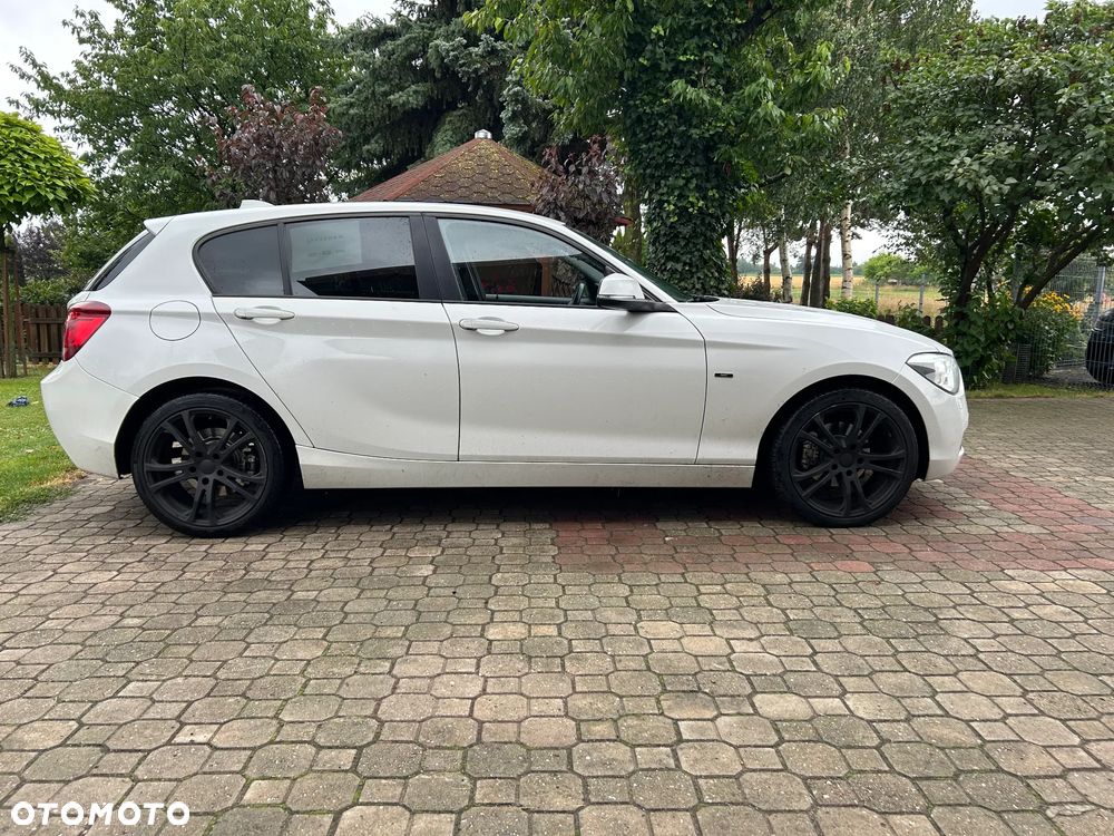 BMW Seria 1 120d xDrive Sport Line - 4