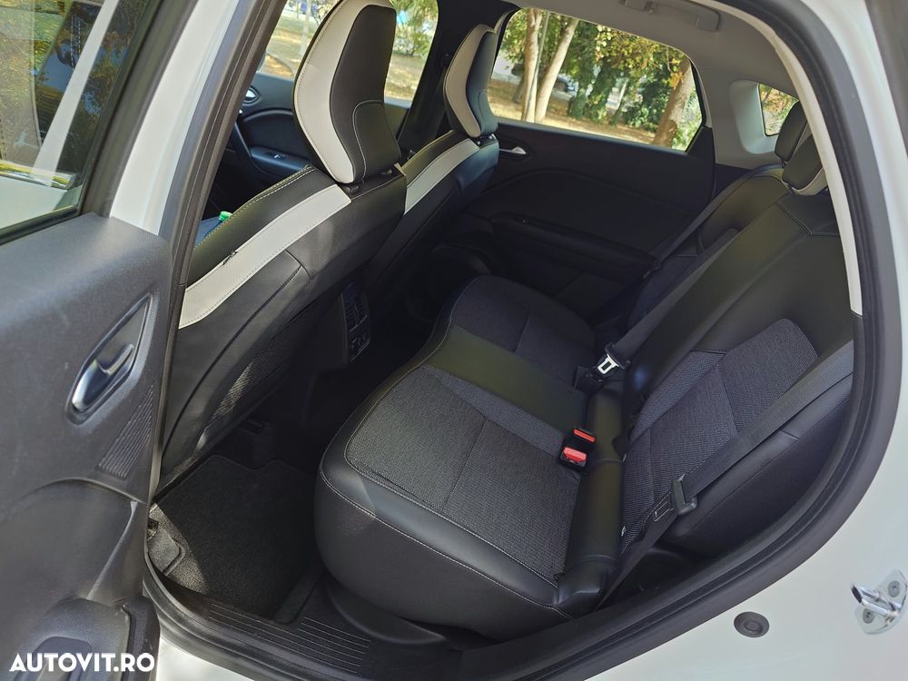 Renault Captur TCe 130 EDC GPF BUSINESS EDITION - 8