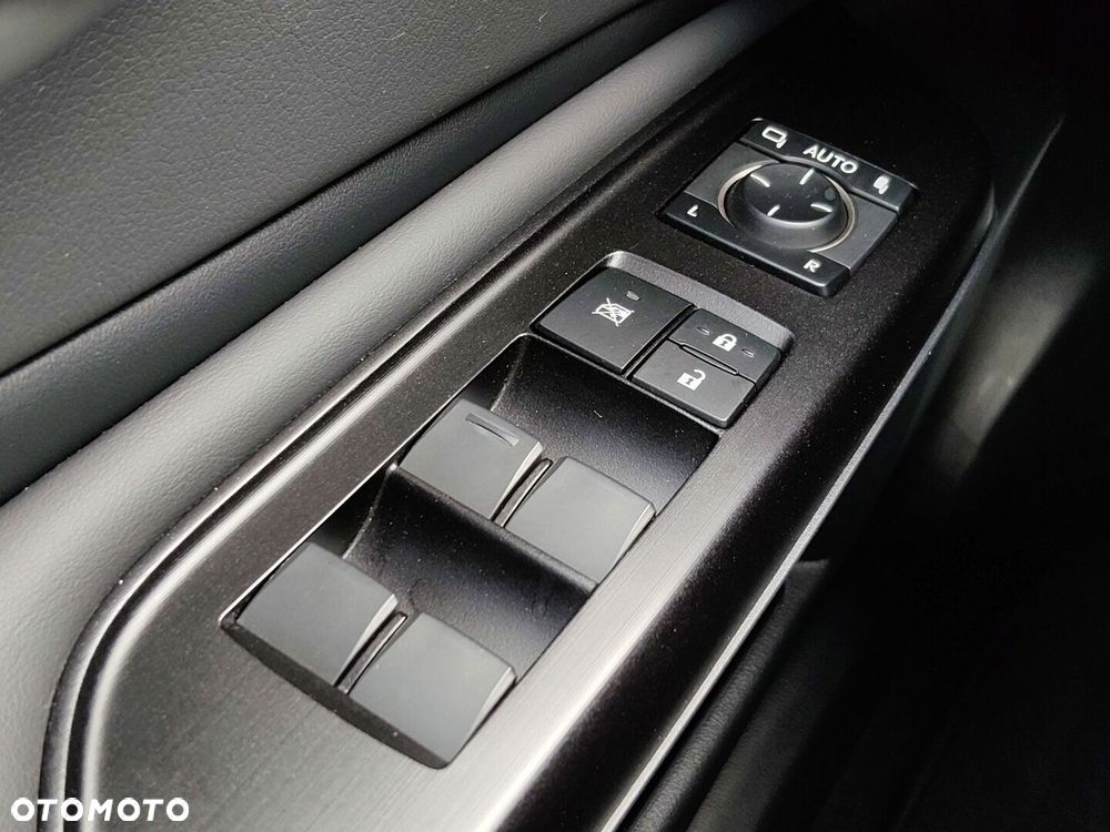 Lexus ES 300h F Sport - 26