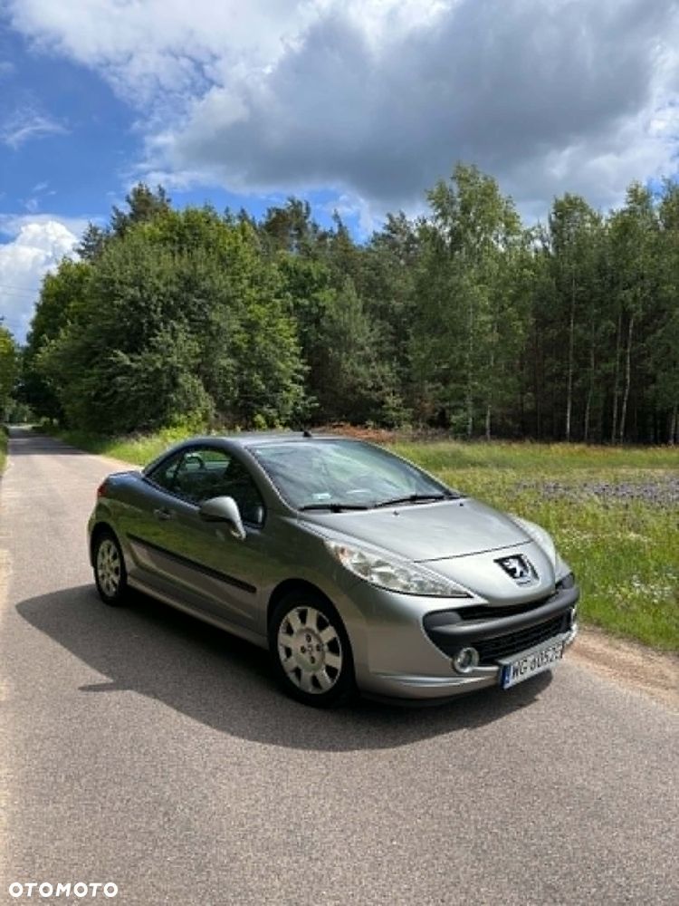 Peugeot 207 CC - 1