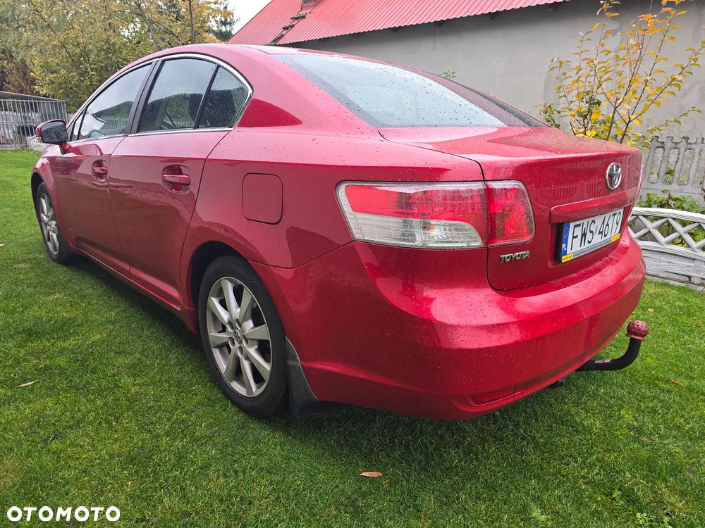 Toyota Avensis 1.8 Multidrive S Executive - 20