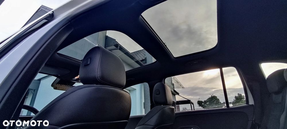 Mercedes-Benz GLB 220 d 4-Matic AMG Line 8G-DCT - 31