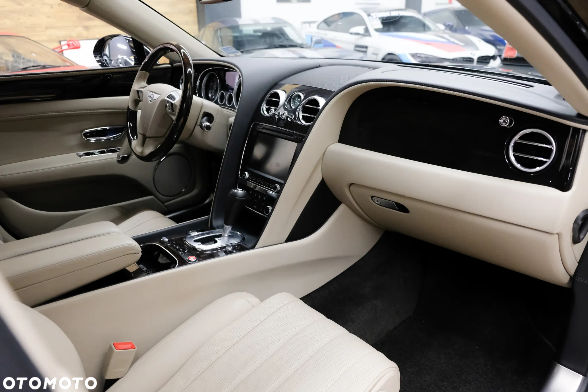 Bentley Flying Spur GTC W12 - 12