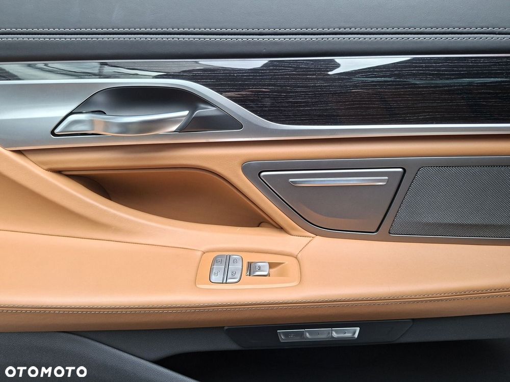 BMW Seria 7 750Ld xDrive - 40
