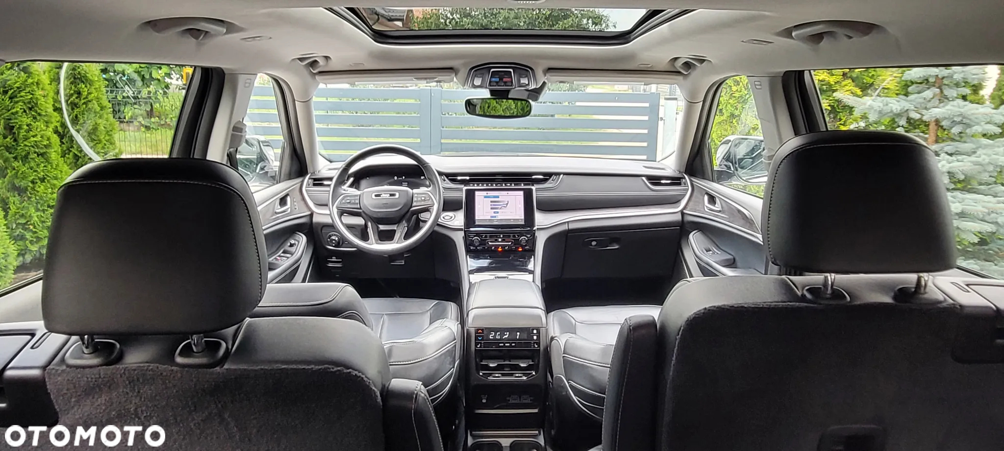 Jeep Grand Cherokee - 20
