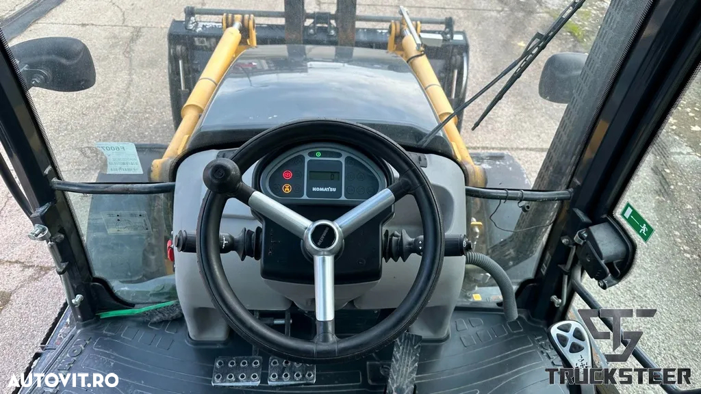 Komatsu WB 97 R - 9