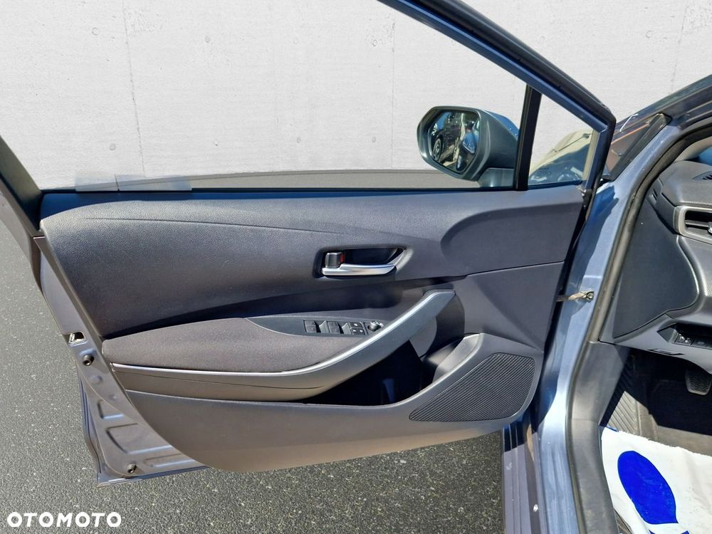 Toyota Corolla - 10