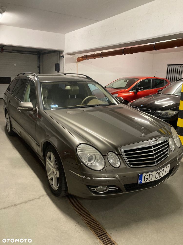 Mercedes-Benz Klasa E - 23