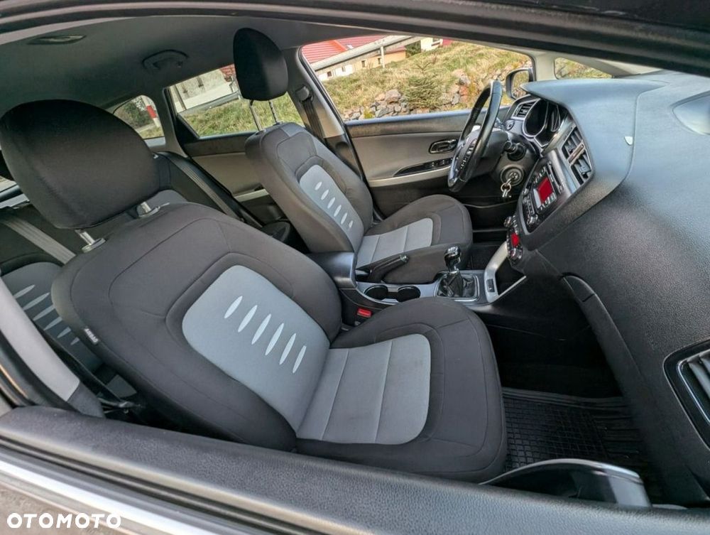 Kia Ceed - 6