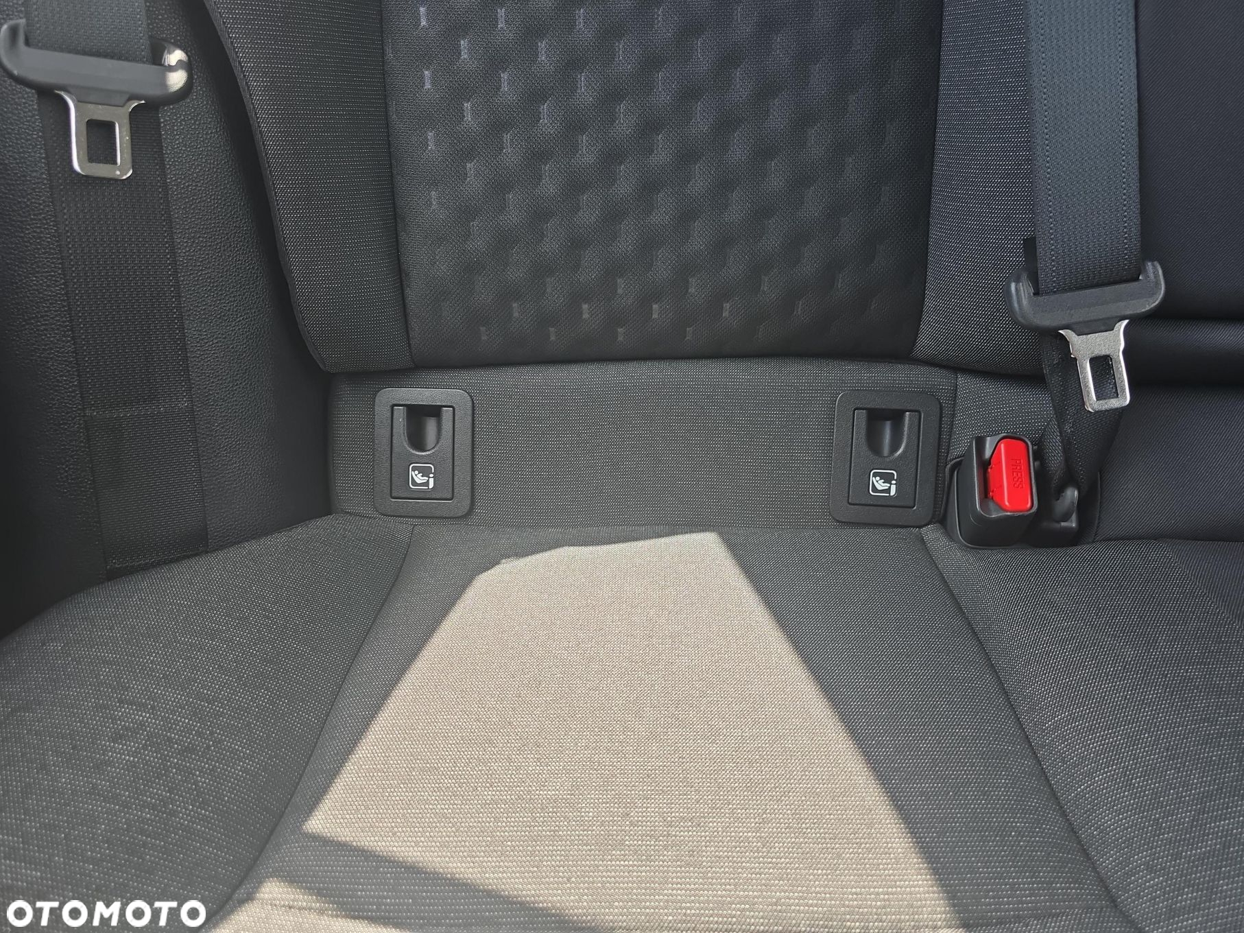 Toyota Corolla - 28
