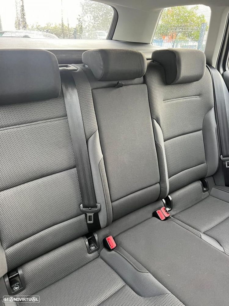 VW Golf Variant 1.6 TDi Confortline - 6