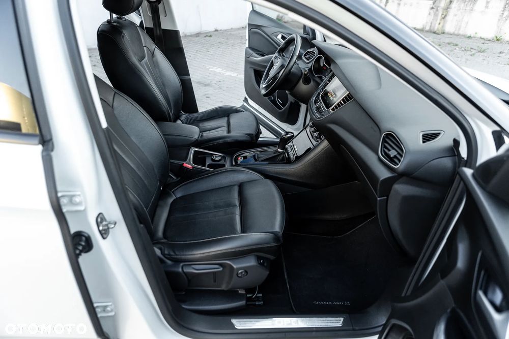 Opel Grandland X - 32