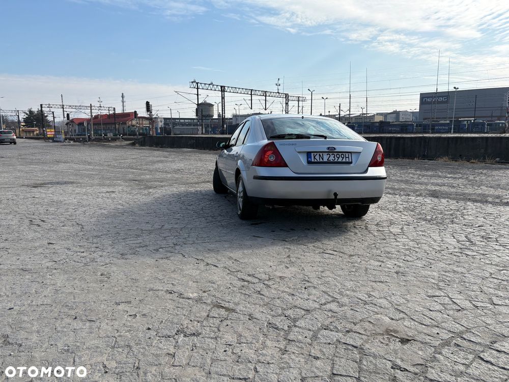 Ford Mondeo 2.0 Trend - 3