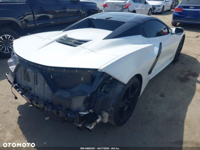 Chevrolet Corvette - 5