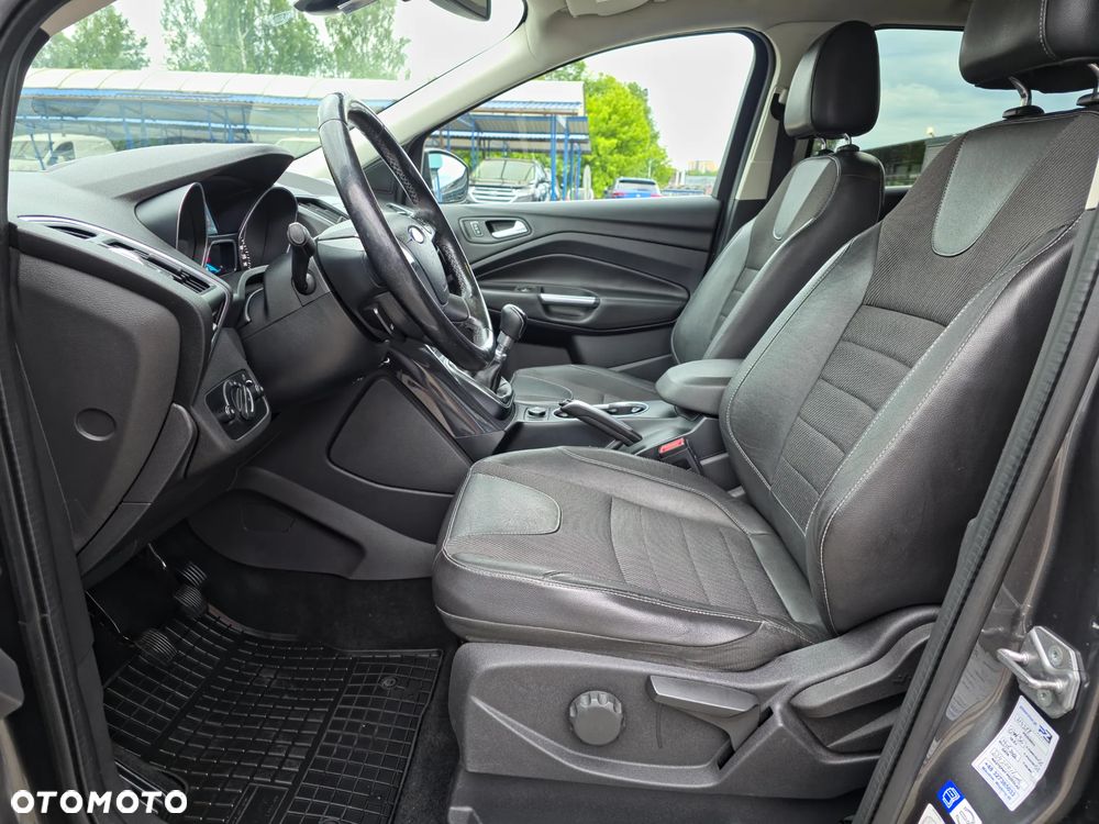 Ford Kuga 2.0 TDCi 2x4 Titanium - 7