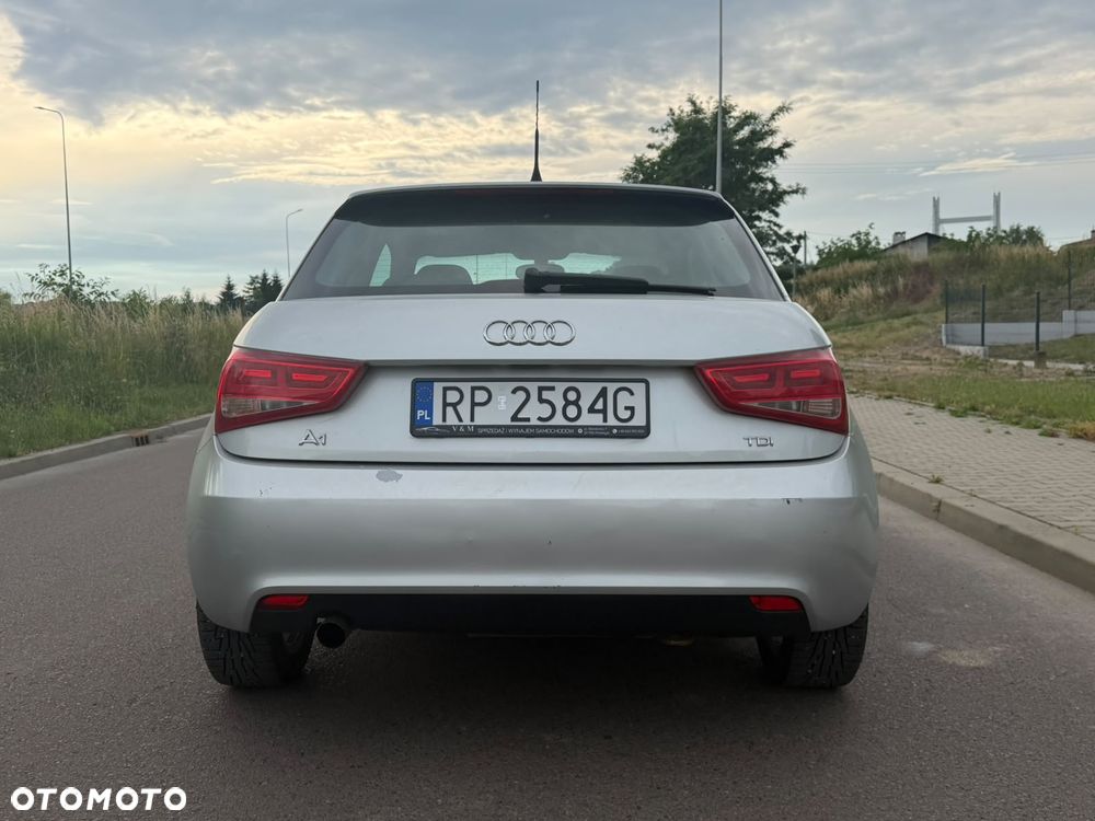 Audi A1 3-drzwiowe 1.6 TDI S line edition - 9
