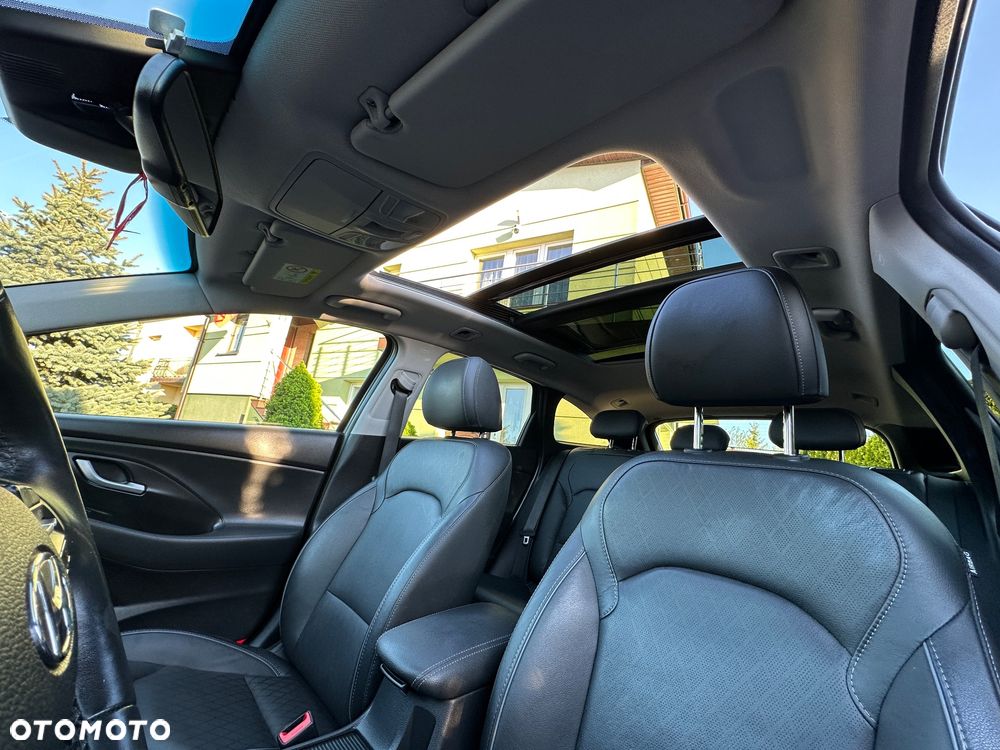 Hyundai i30 1.4 T-GDI DCT Premium - 23