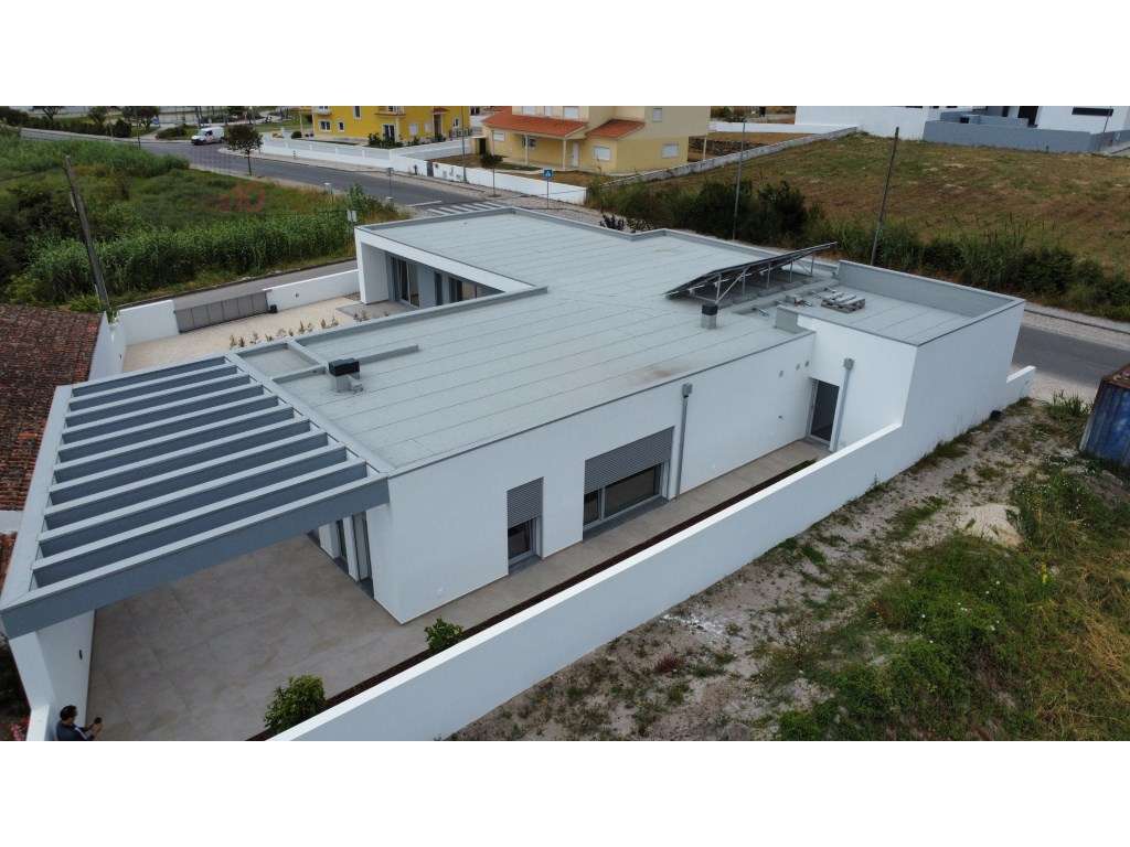 Exclusiva moradia de luxo para venda próxima à Praia da Foz do Arelho - Grande imagem: 3/41