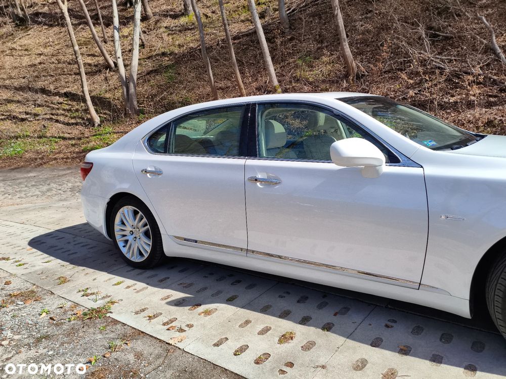 Lexus LS 600h L Prestige - 5