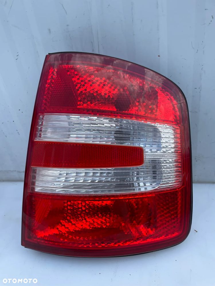LAMPA PRAWY TYŁ SKODA FABIA I KOMBI LIFT 6Y9945112B - 2