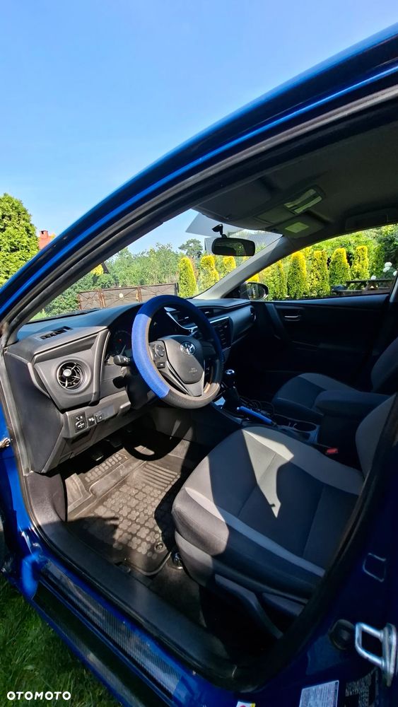 Toyota Auris 1.33 VVT-i - 9