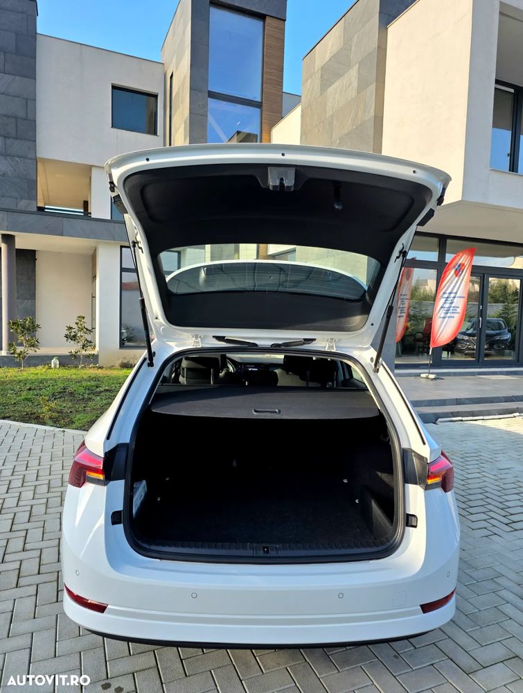 Skoda Octavia Combi 2.0 TDI Ambition - 22