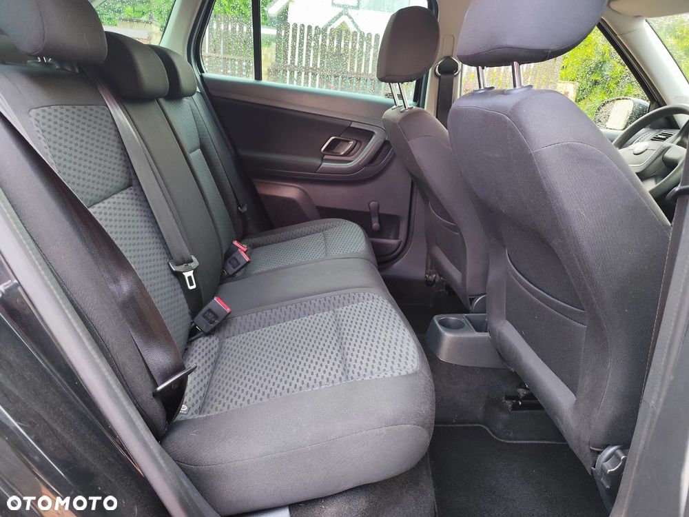 Skoda Fabia 1.2 TSI Ambiente - 8