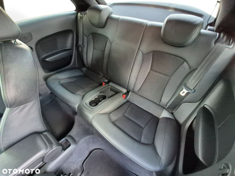 Audi A1 3-drzwiowe 1.6 TDI S tronic S line Sportpaket - 19