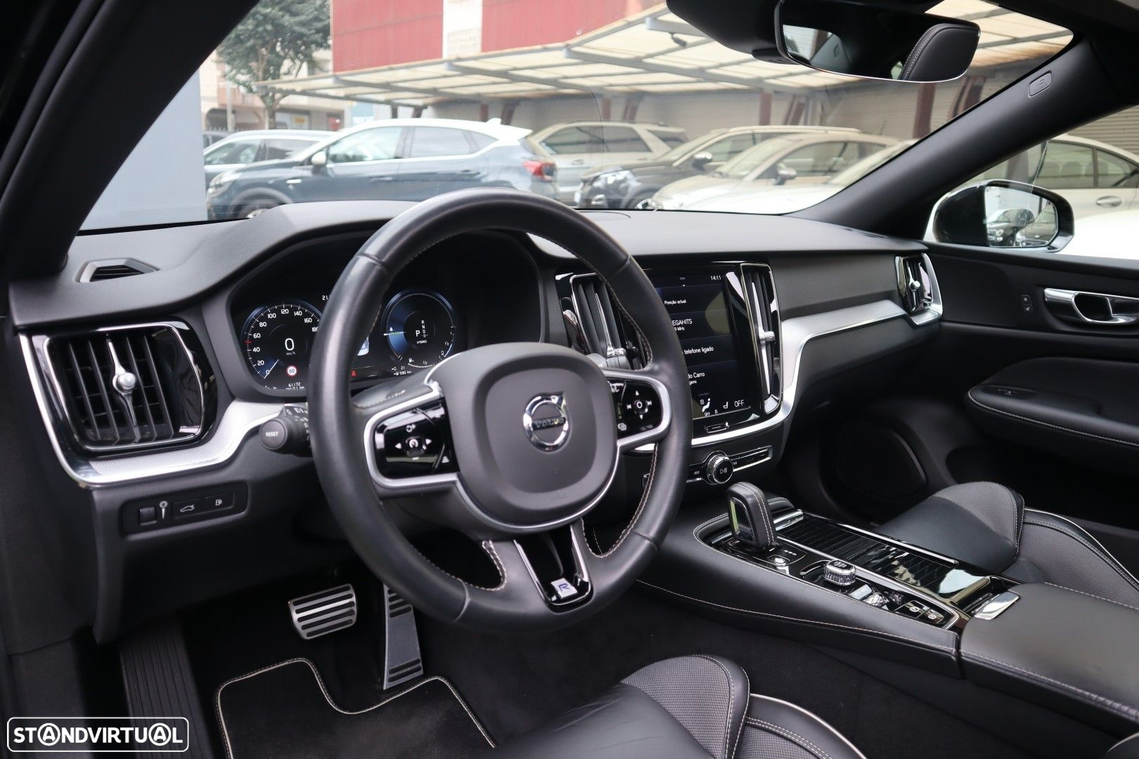 Volvo S60 2.0 T8 PHEV R-Design AWD - 31